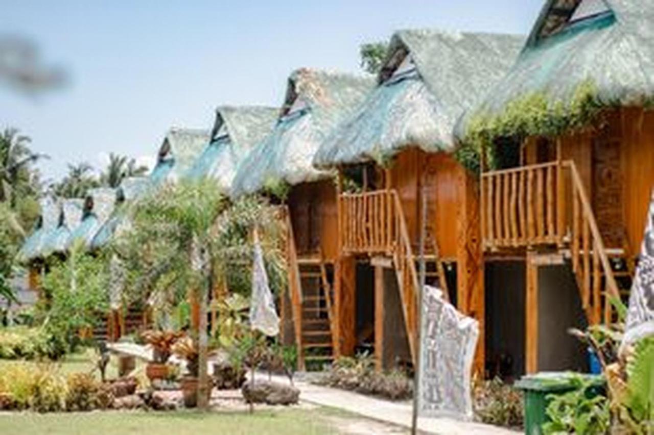 Your Brothers House Tribal Village เลกัซปี ภายนอก รูปภาพ